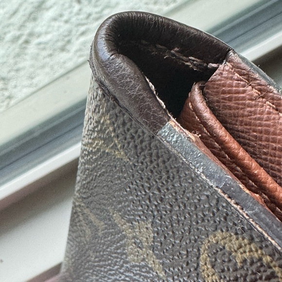 Louis Vuitton Monogram Porte Tresor International Trifold Long Wallet - Picture 2 of 15